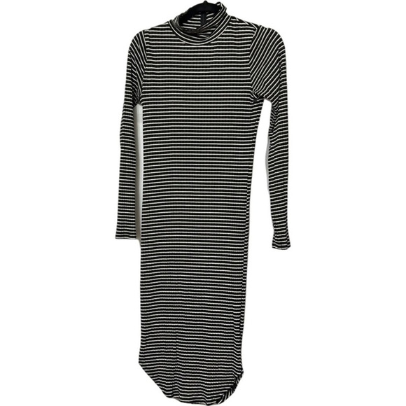 LNA Black & White Striped Ribbed Mock Neck Ling Sleeved Maxi/Midi Dress Size Med - Picture 1 of 5